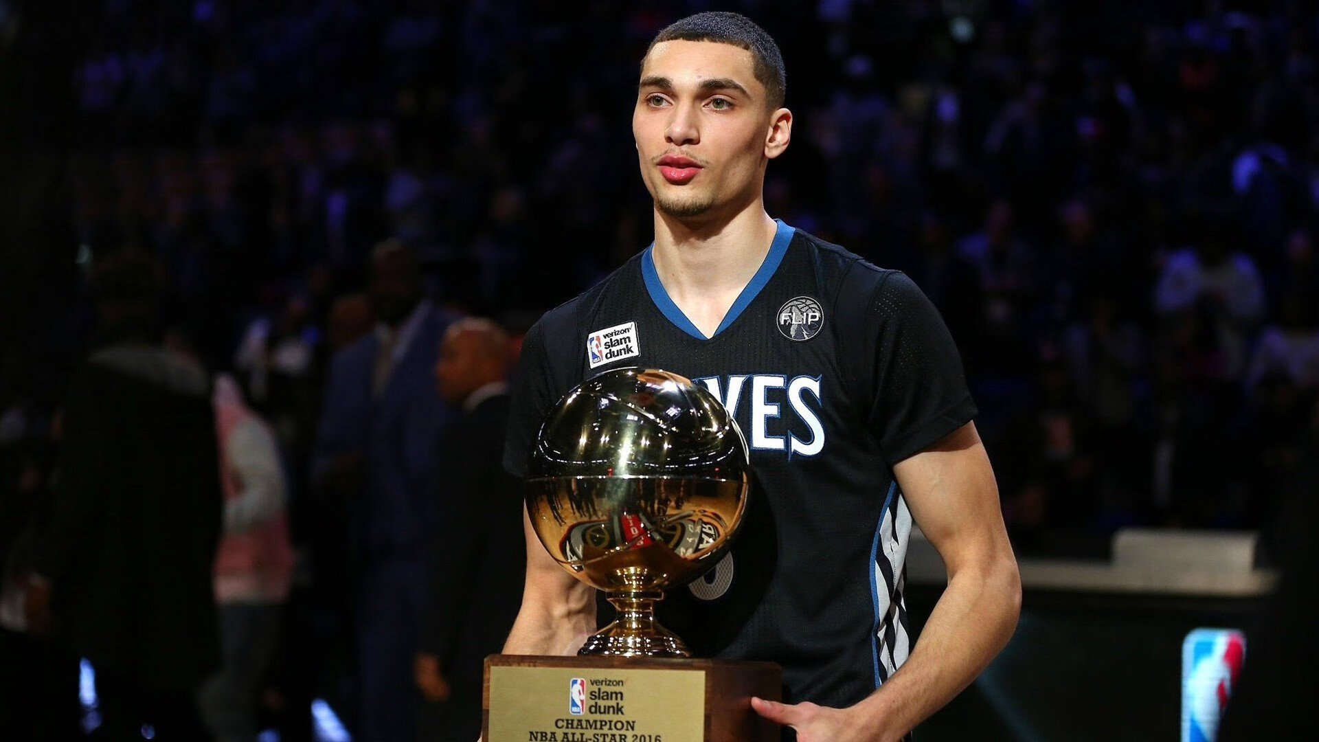 中甲比赛融入球迷数据反馈机制打造互动式观赛体验，2021中甲观众