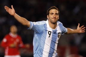 开云体育官方入口-德赫亚：从曼联门神到自由身，西班牙门将的困境，西班牙守门员德赫亚